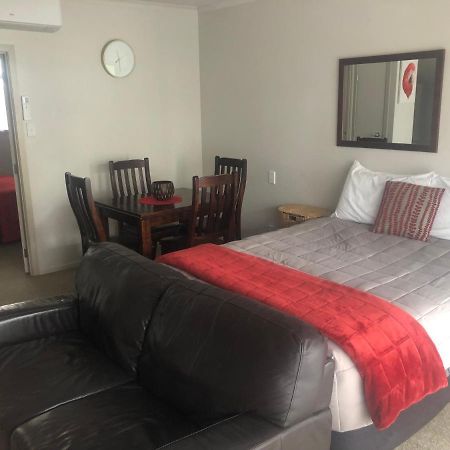 Absolute Lake View Motel Taupo Eksteriør billede