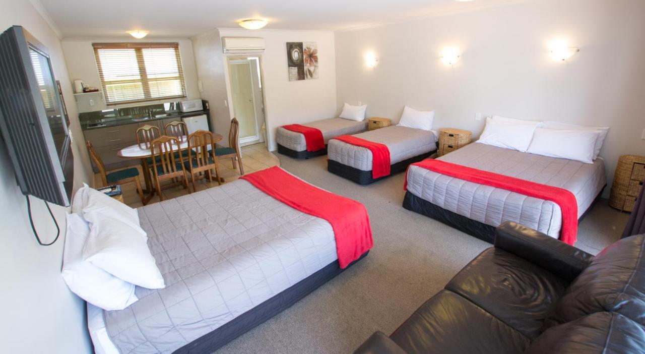 Absolute Lake View Motel Taupo Eksteriør billede