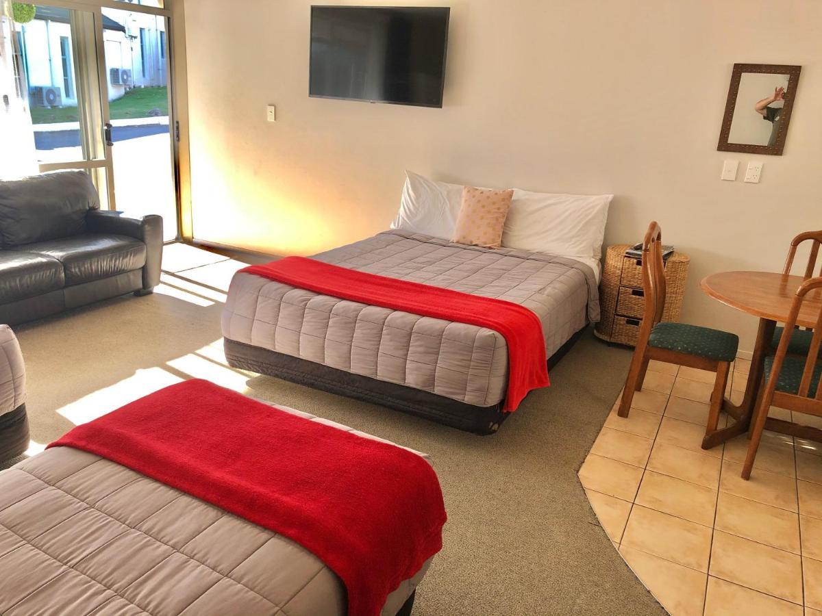 Absolute Lake View Motel Taupo Eksteriør billede