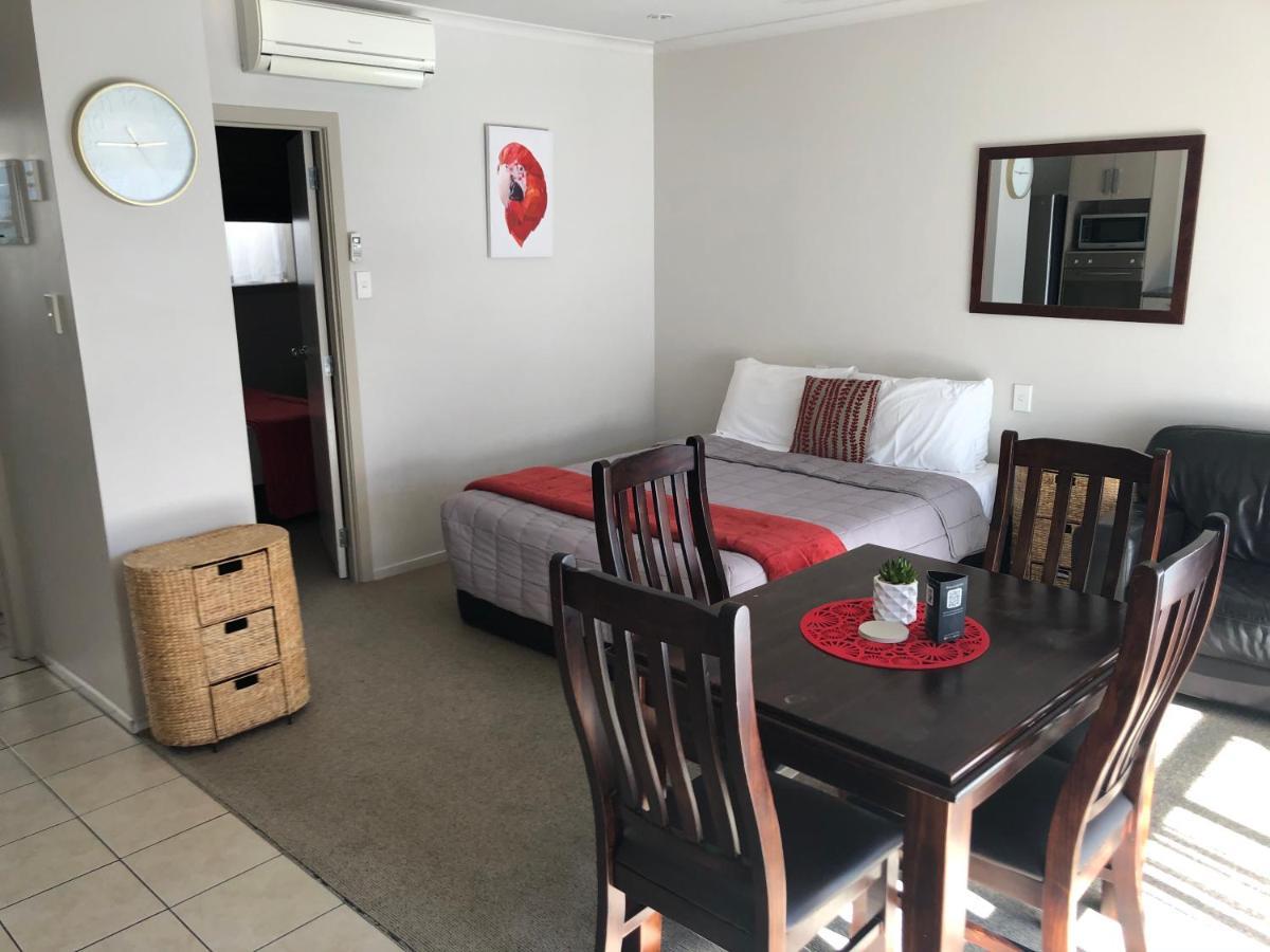 Absolute Lake View Motel Taupo Eksteriør billede